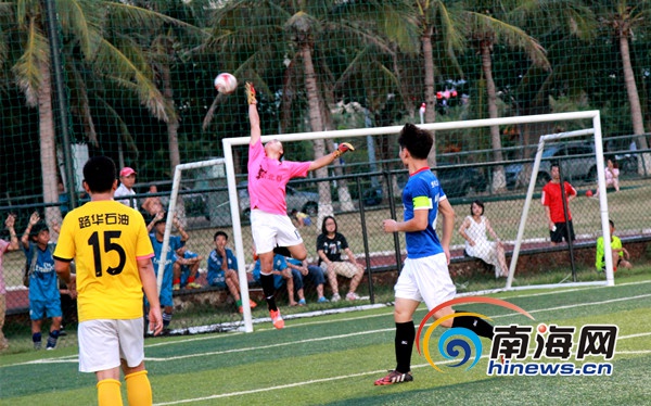 草根足球遍地开花，全民参与热情高涨