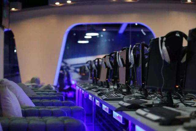  电竞跨界融合开拓多元发展空间