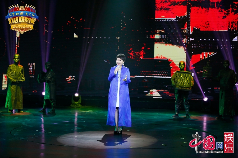  父子同场竞技，传承故事感动全场