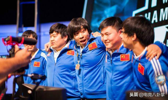  电竞天才少年横空出世，单场五杀震撼全场  