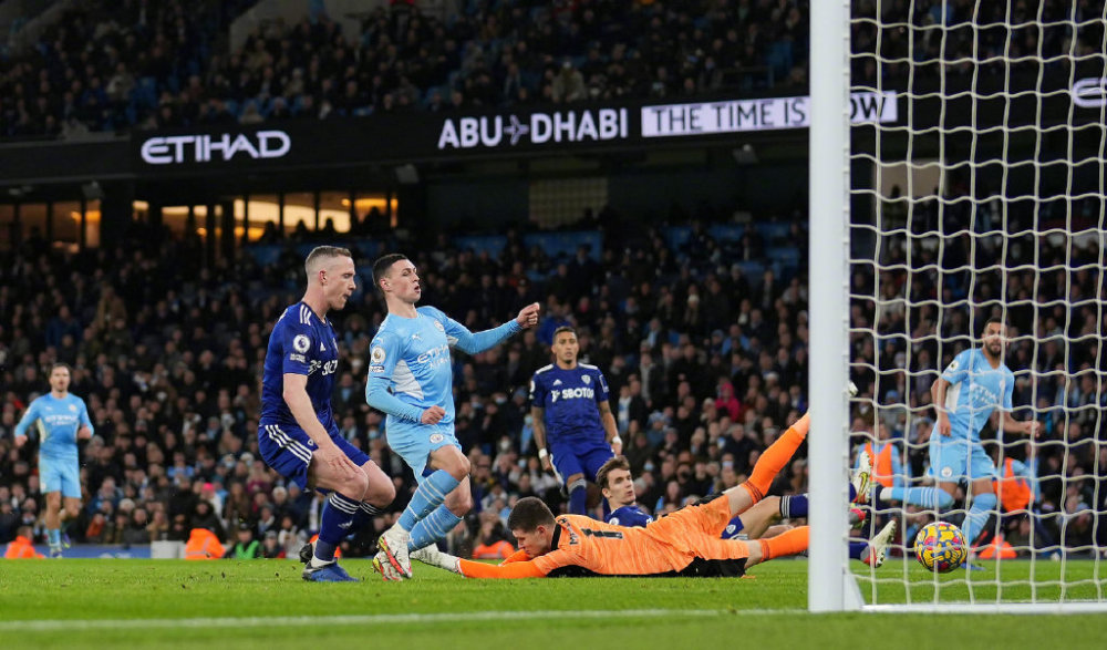  贝雷蒂尼正手火力全开血洗对手防线