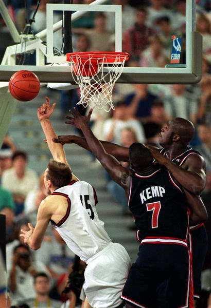  弗里茨本土作战挺进美网八强