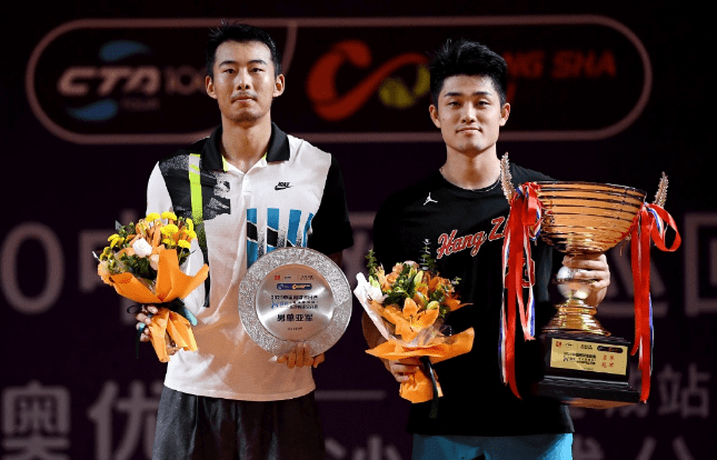  深圳挑战赛决出冠军，中国选手吴易昺斩获赛季首冠  