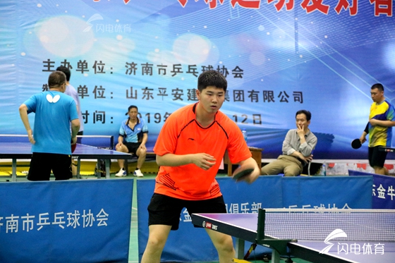  城市业余联赛圆满结束，民间高手上演精彩攻防大战  