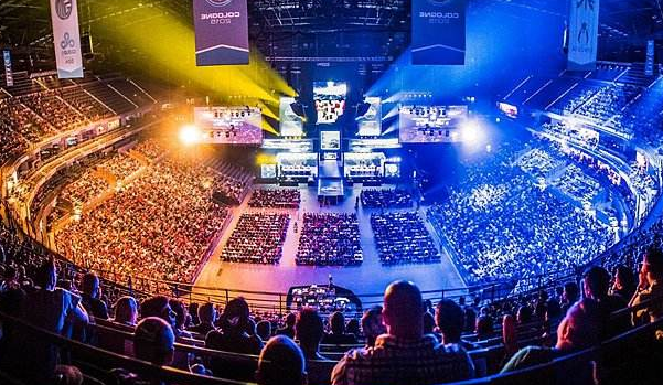  电竞赛事落户古城掀起全民热潮